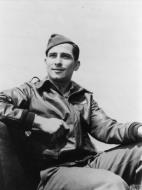 Asisbiz Aircrew USAAF Andrew J Kutler a Republic Representative attached to the 56FG FRE9938