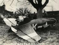 Asisbiz P 47D Thunderbolts 42 7943 56FG63FS UNK and P 47C 41 6319 56FG61FS HVM collided in mid air 5th Feb 1944 FRE12112