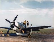 Asisbiz 42 26020 P 47D Thunderbolt 8AF 78FG83FS HLJ 2Lt Alwin M Juchheim with his Lady Jane and CC Mcchord at Duxford England K1145