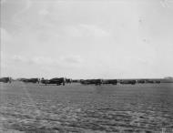 Asisbiz P 47D Thunderbolts 8AF 78FG82FS MXline up for take off October 1943 FRE2816