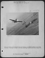 Asisbiz Gun camera footage by 8AF fighters shooting down a Fw 190 over France 19th July 1944 NA763