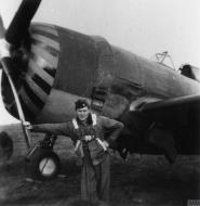 Asisbiz USAAF Republic P 47D Thunderbolt 9AF 405FG used as a Hack aircraft FRE9596