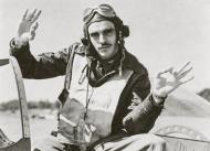 Asisbiz Aircrew USAAF 352FG Major George E Preddy with one of his P 51 Mustangs Bodney 22nd Aug 1944 01