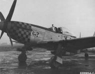 Asisbiz 44 14771 P 51D Mustang 353FG351FS YJL Willit Run (L R) England 1944 02