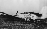 Asisbiz 44 13353 P 51D Mustang 355FG357FS OSU Gin Rummy (L R) Lt Edwin M Hendrickson crash landed 3rd Aug 1944 FRE2938