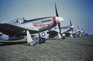 Asisbiz 44 14292 P 51D Mustang 355FG WRA Man O' War and Mustangs of the 339FG and the 353FG at Debden 1944 01