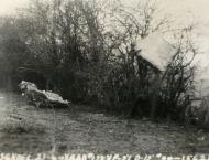 Asisbiz 44 15621 P 51D Mustang 355FG354FS WRM Chugger Lt Robert L Heaton was injured after crash landing 23rd Dec 1944 FRE12212