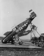 Asisbiz 43 12474 P 51B Mustang 357FG362FS G4H Lt Konstantin H Vogel landing mishap Raydon 21st Jan 1944 FRE495