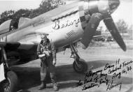 Asisbiz 44 13596 P 51D Mustang 357FG362FS C4S Betsy (L R) Lt Harry Ankeny at Yoxford 1944 01