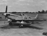 Asisbiz 44 64051 P 51D Mustang 357FG362FS G4B Little Sweetie 4(L) She's My Gal(R) ace LtCol Andrew J Evans at Leiston 1944 01