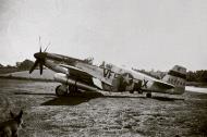 Asisbiz 43 24848 P 51B Mustang 4FG336FS VFX Maj James A Goodson at Debden 1944 01