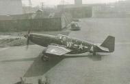 Asisbiz 43 6584 P 51B Mustang 4FG336FS VFA Lt Don Patchen at Debden 1944 01