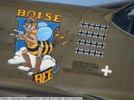 Asisbiz 43 6819 P 51B Mustang 4FG334FS QPB Bee Maj Duane W Beeson nose art left side 01
