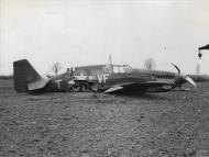 Asisbiz 43 6913 P 51B Mustang 4FG336FS VFT Shangri La crashed during a flight demo Don Gentile Aug 1944 FRE13375