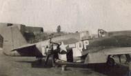 Asisbiz 43 6972 P 51B Mustang 4FG334FS QPT with malcolm hood Capt Carl G Payne at Debden 19434 02