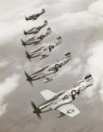 Asisbiz 44 13779 P 51D Mustang 4FG335FS WDC Col Donald Blakeslee in formation with WDA WDI and VFL 02