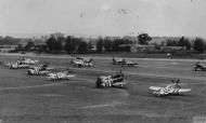 Asisbiz P 51B Mustangs 4FG335FS WD line up for take off on D Day at Debden 6th Jun 1944 FRE5307