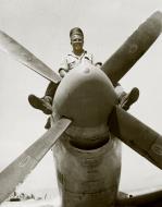 Asisbiz F 6D Mustang 5AF 71TRG82TRS Philippines 1945 11