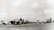 Asisbiz 44 63353 P 51D Mustang 7AF 15FG78FS 124 Jimmy aka Button II at Iwo Jima 1945 01