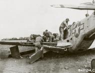 Asisbiz 44 63912 P 51D Mustang 7AF 21FG531FS 311 Miss Jackie ground looped at Iwo Jima 30th Mar 1945 01