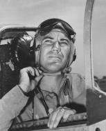 Asisbiz P 51D Mustang 7AF 15FG45FS Maj Gilmer L Snipes CO (2 kills) at Iwo Jima 1945 01