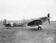 Asisbiz Fleet Air Arm Seafire Prototype Ib BL676 with tropical filter over the carburetor intake Apr 1942 IWM MH4186