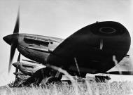 Asisbiz Fleet Air Arm Seafire Red B MA976 line up at NAS Lee on Solent 22nd Jan 1943 IWM A13989