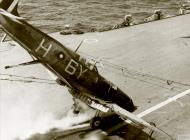 Asisbiz Fleet Air Arm Seafire H6Z NF520 landing mishap HMS Indefatigable off Sumatra 1st Apr 1945 IWM A29484
