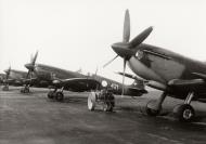 Asisbiz Spitfire HFIXe Danish AF 421 Denmark 1947 01