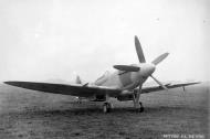 Asisbiz Spitfire FR18 on the ground England Jun 1945 web 01