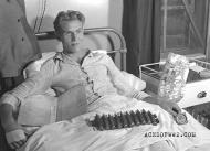 Asisbiz Aircrew RCAF 403Sqn Sgt George Beurling Malta Hospital 01
