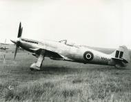 Asisbiz Spiteful prototypes NN664 England early 1945 02