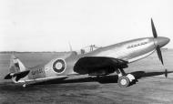 Asisbiz Spitfire 4 Prototype Mk21 DP851 England 1942 01
