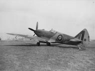 Asisbiz Spitfire PR14 JF318 Prototype IWM MH5269
