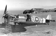 Asisbiz Spitfire LFVb clip RAAF 453Sqn FUZ EP6 01