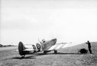 Asisbiz Spitfire MkIX RAAF 453Sqn FUV at Ford Sussex IWM HU92144