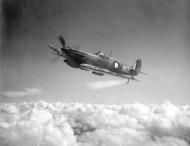 Asisbiz Spitfire MkVcTrop RAAF 2OTU 862 John Waddy LZ862 A58 217 Victoria 1943 01