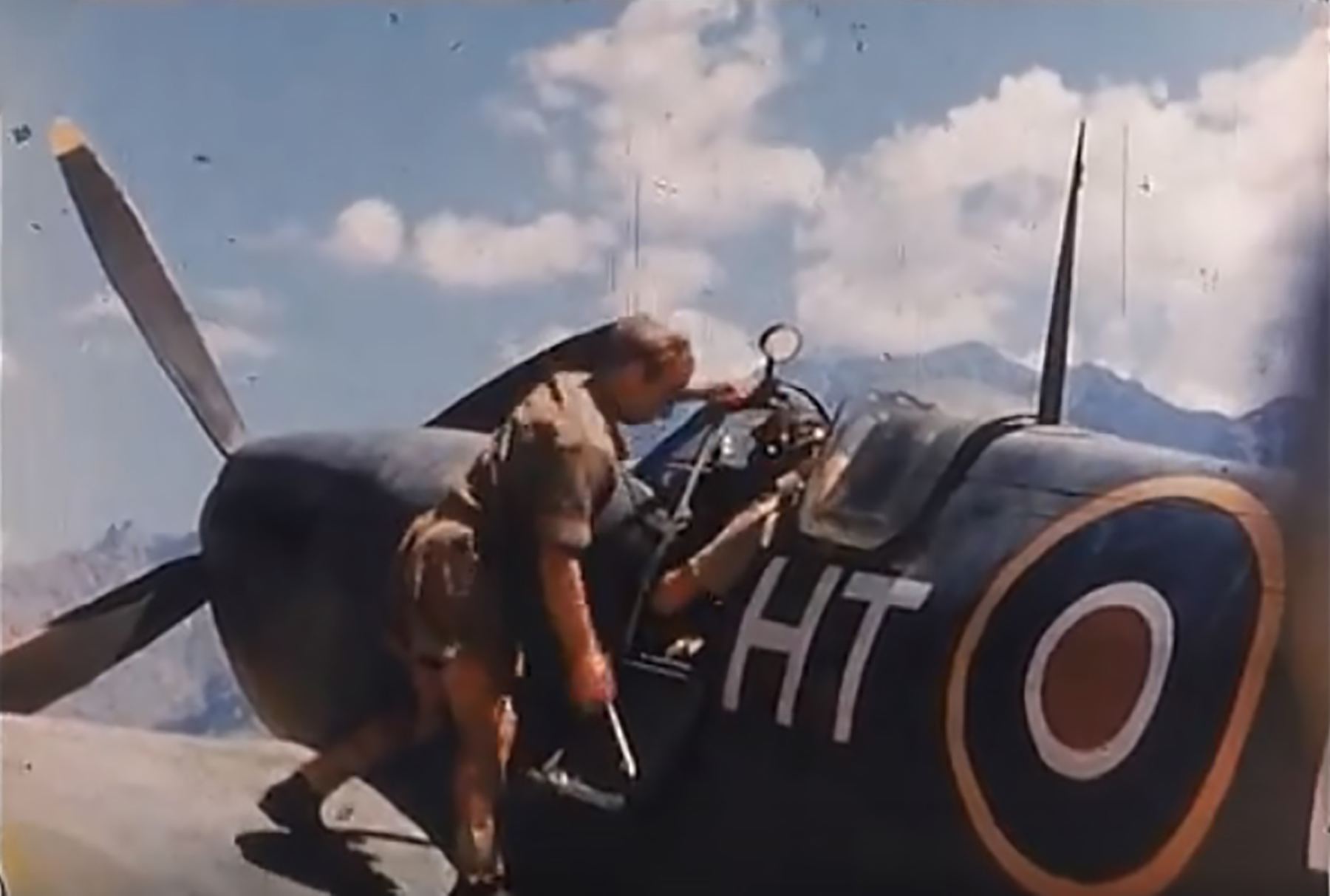 Spitfire LFIXc RAF 154Sqn HTE Corsica 1944 03