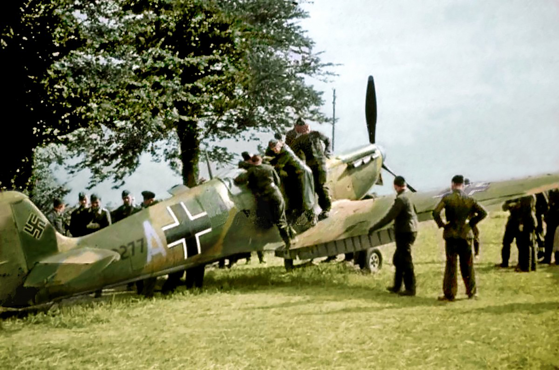 Spitfire-MkIa-RAF-234Sqn-AZH-Richard-Hardy-N3277-forced-landed-Cherbourg-France-Aug-15-1940-06.jpg