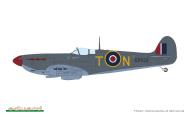 Asisbiz Spitfire MkVb RAF 249Sqn TNT SLdr John J Lynch EP829 RAF Qrendi Malta May 1943 0A