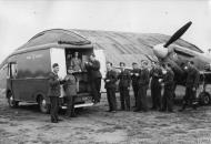 Asisbiz Aircrew RAF 302Sqn pilots at RAF Northolt 14 Aug 1942 IWM HU128145