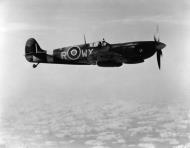 Asisbiz Spitfire MkIX RAF 302Sqn WXR MH869 over France early 1944 342 FH 000484