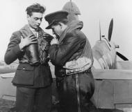 Asisbiz Spitfire MkIIa RAF 303 Polish Sqn RFP at Northolt England 1941 IWM HU111411