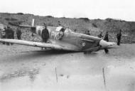 Asisbiz Spitfire MkII RAF 315Sqn PKO FLt B Mickiewicz P7606 FL Middelkerke Belgium 29th Aug 1941 POW 02