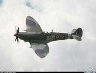Asisbiz Airworthy Spitfire warbird LFIX RAF 32Sqn GZ7 MJ730 CBAF7243 N730MJ 01
