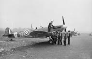 Asisbiz Spitfire MkIIa RAF 65Sqn YTO P7856 at Tangmere England 1941 web 01