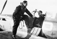 Asisbiz Spitfire RAF 74Sqn HM Stephen n John Mungo Park at Biggin Hill 30th Nov 1940 IWM HU73463