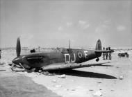 Asisbiz Spitfire MkVb RAF 92Sqn QJE crashed landed near El Alamein 1942 01