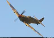 Asisbiz Airworthy Spitfire warbird RCAF 416Sqn IRG AB910 08