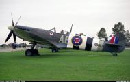 Asisbiz Airworthy Spitfire warbird RCAF AE AB910 01